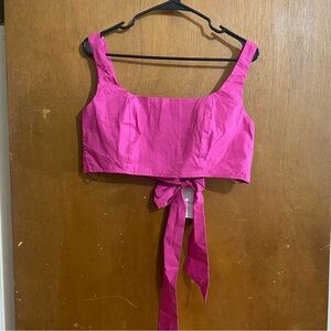 Size M Fuchsia Forever 21 tie-up crop top